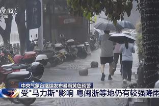 今日32号球衣退役！小斯：感谢太阳球迷自我18岁进联盟以来的支持